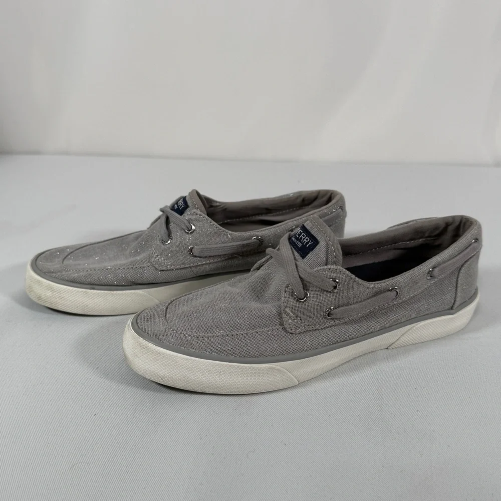 Sperry Women's Gray, sparkling Boat Shoes, size 6 women’s, super cute!!